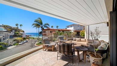 Just a stone's throw from the beach, 27 Emerald Bay offers a - photo 4