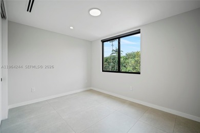 Discover this one-of-a-kind 5-bedroom, 5.5-bath modern townhome - photo 39
