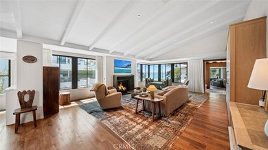 Just a stone's throw from the beach, 27 Emerald Bay offers a - photo 10