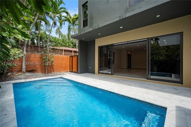 Discover this one-of-a-kind 5-bedroom, 5.5-bath modern townhome - photo 48