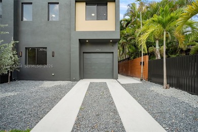 Discover this one-of-a-kind 5-bedroom, 5.5-bath modern townhome - photo 50