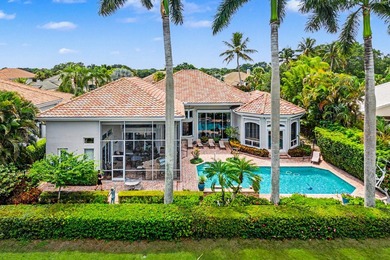 Experience exceptional golf course and lake views from this - photo 10