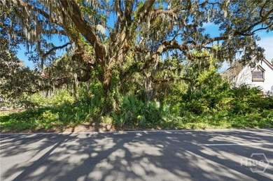LARGE 0.52 Acre (22,652 SF) lot on Victory Drive. This lot - photo 2