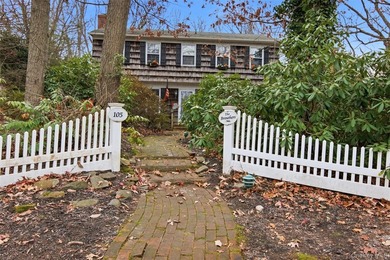 This is a unique opportunity to purchase this spacious 9-room - photo 2