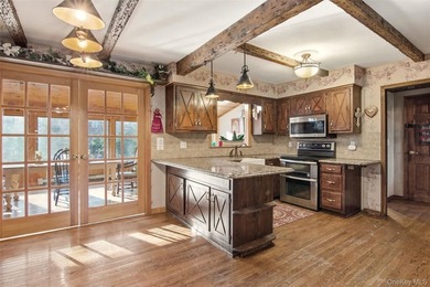 This is a unique opportunity to purchase this spacious 9-room - photo 6