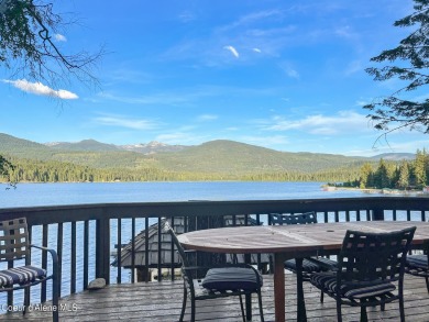 Lake Home For Sale in Nordman, Idaho