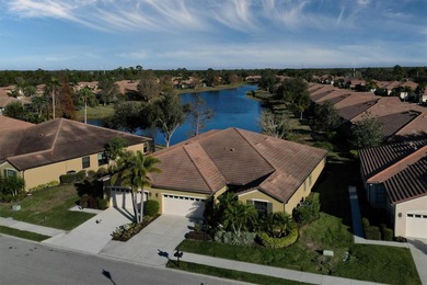 Picture yourself relaxing in this spacious and inviting - photo 2