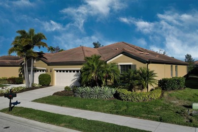 Picture yourself relaxing in this spacious and inviting - photo 3
