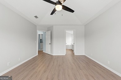 ****SELLERS ARE OFFERING 9,300 TOWARDS CLOSING COST WITH AN - photo 19