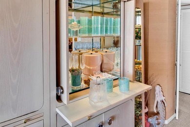 We don't have to tell you to pack your bags twice after seeing - photo 20