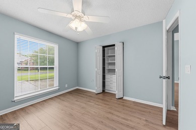 ****SELLERS ARE OFFERING 9,300 TOWARDS CLOSING COST WITH AN - photo 23