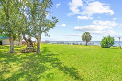 PRICE REDUCED!! BRING ALL OFFERS!! Experience true waterfront - photo 31