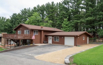 Lake Delton Home For Sale in Wisconsin Dells Wisconsin