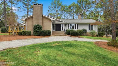 Spring Valley Lake Home For Sale in Whispering Pines North Carolina