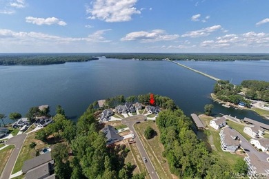 Effortless waterfront living in the heart of Lake Gaston! - photo 2