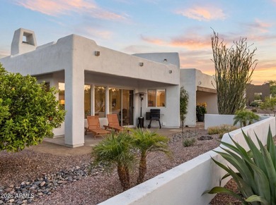 SELLER PAYS CLOSING COSTS!! Contemporary ART home!! Elevated - photo 3