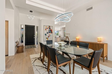 SELLER PAYS CLOSING COSTS!! Contemporary ART home!! Elevated - photo 4