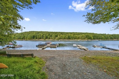 Lake Home For Sale in Greentown, Pennsylvania