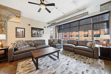 Downtown living at its finest!! Grab this chance to get into a