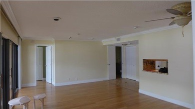 Two bedroom 2.5 bath with Ocean Views & North Exposure..Updated - photo 20