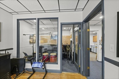 908 W Government St - photo 24
