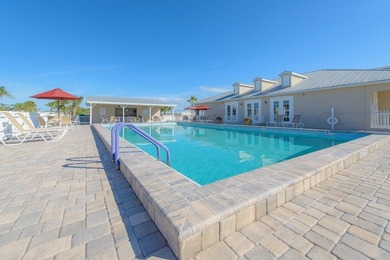 Updated 2 Bedroom, 2 Bath with a massive Florida Room and - photo 3