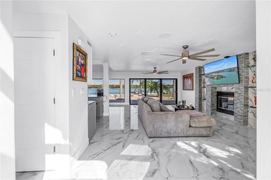 Where Open Water Views Meet Privacy

Positioned at the very - photo 11