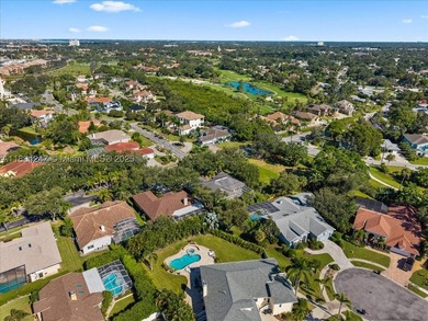 Beautiful 4-bed, 3-bath home located in the exclusive gated - photo 15