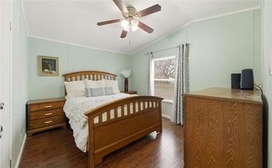 Beautifully Remodeled 3-Bedroom, 2-Bath Manufactured Home on Two - photo 16