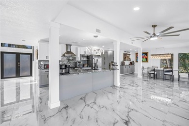Where Open Water Views Meet Privacy

Positioned at the very - photo 16