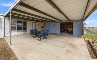 Beautifully Remodeled 3-Bedroom, 2-Bath Manufactured Home on Two - photo 20