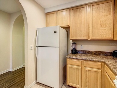 Welcome to this beautifully furnished 3-bedroom, 2-bathroom - photo 20