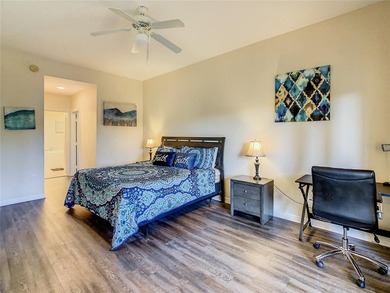 Welcome to this beautifully furnished 3-bedroom, 2-bathroom - photo 27