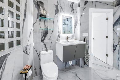 Where Open Water Views Meet Privacy

Positioned at the very - photo 39