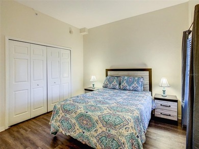 Welcome to this beautifully furnished 3-bedroom, 2-bathroom - photo 43