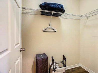 Welcome to this beautifully furnished 3-bedroom, 2-bathroom - photo 46