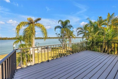 Where Open Water Views Meet Privacy

Positioned at the very - photo 50