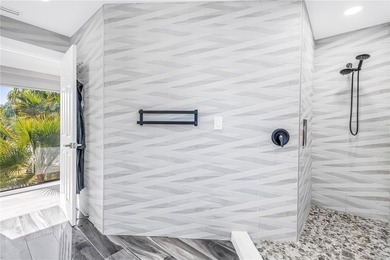 Where Open Water Views Meet Privacy

Positioned at the very - photo 55