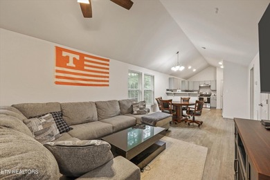Charming One-Level Living Home - Minutes from UT & Downtown - photo 9