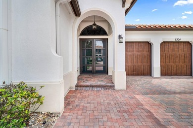 Welcome to this beautifully updated 4-bedroom, 3-bathroom home - photo 2