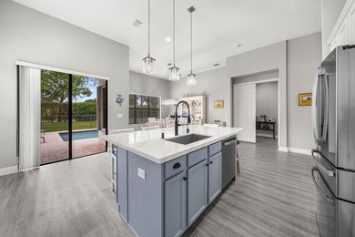 Welcome to this beautifully updated 4-bedroom, 3-bathroom home - photo 10