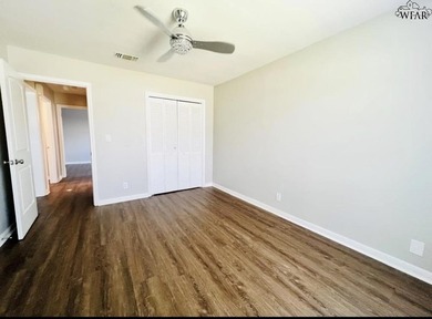 Updated 3 bedroom, 2 bath Country Club home on a corner lot! The - photo 12