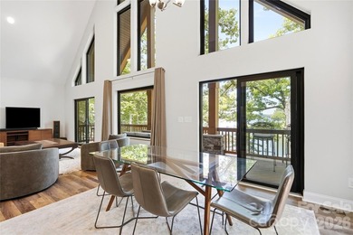 Peaceful waterfront retreat nestled on a beautifully wooded lot - photo 14