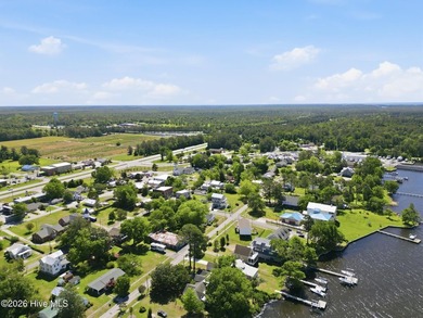 Discover this exceptional custom-built cottage-style retreat - photo 27