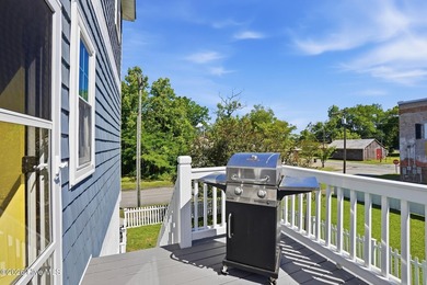Discover this exceptional custom-built cottage-style retreat - photo 36