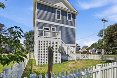 Discover this exceptional custom-built cottage-style retreat - photo 45