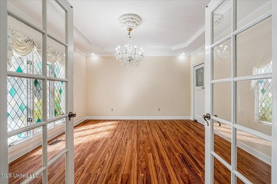 Where else can you get this much house for this price!! Luxury - photo 4