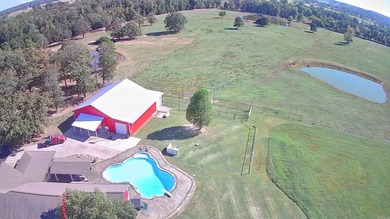 Welcome to your dream ranch - Come through a gated entrance to a - photo 5