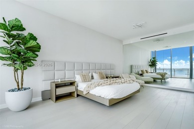 An ultra-exclusive corner residence at Five Park offering 3,200 - photo 6