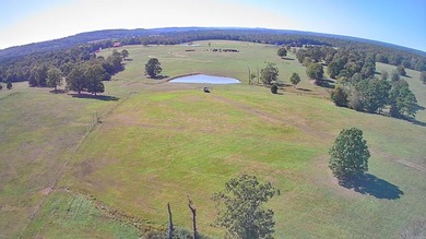 Welcome to your dream ranch - Come through a gated entrance to a - photo 9